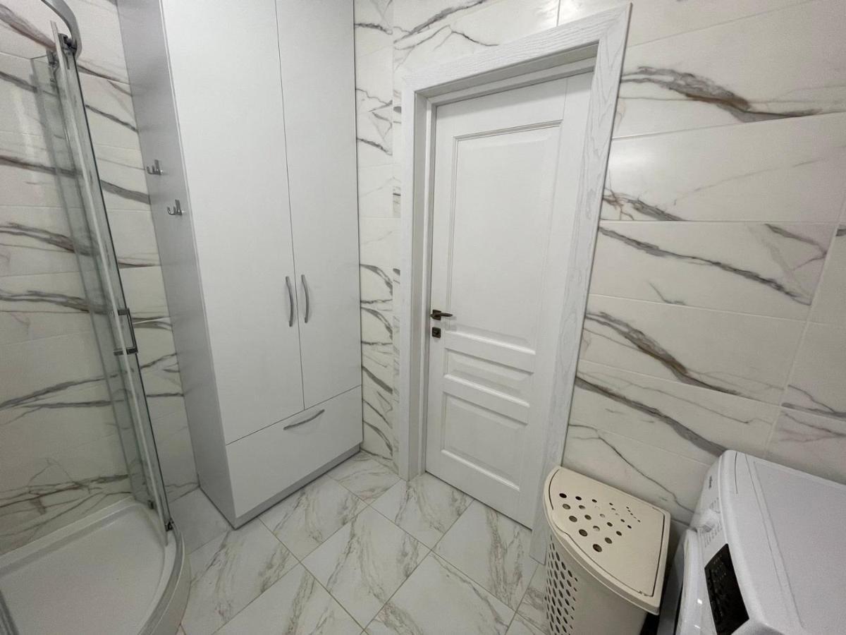 Apartment семицвіт House